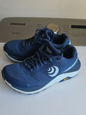 Topo Athletic Ultraventure 3 Womens Shoes Sz 9 Trail Running Navy Blue Sneaker